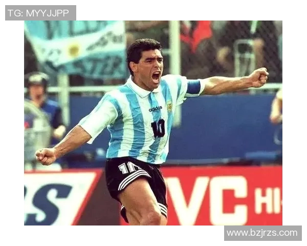 三位传奇足球明星的辉煌历程与影响力解析