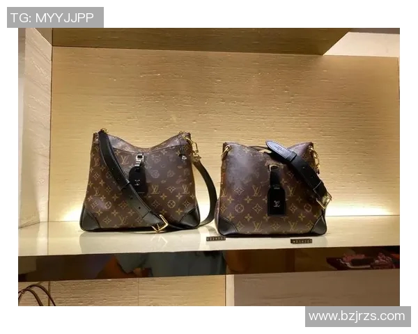 LV足球明星时尚穿搭揭秘引领潮流的运动风格与奢华结合