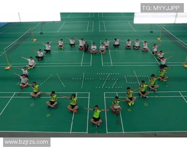 成都羽毛球队与广州羽毛球队赛后战术分析与复盘探讨 成都羽毛球队与广州羽毛球队赛后战术分析与复盘探讨