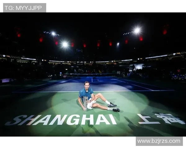 深圳网球队的拼搏之路：邀请赛背后的奋斗与荣耀